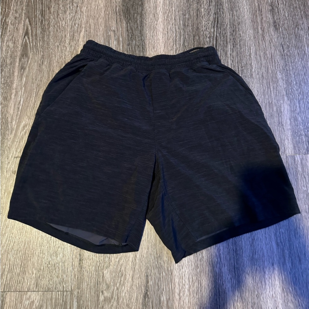 Men’s lululemon pace breaker shorts